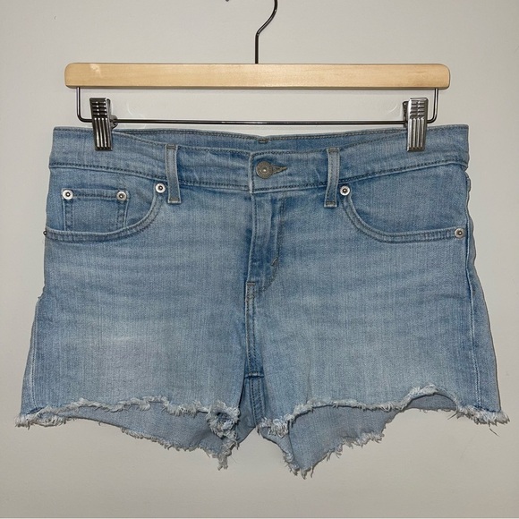 Levi’s Jean Shorts Women’s Size 29 Light Blue Denim Cut Off - Picture 3 of 8
